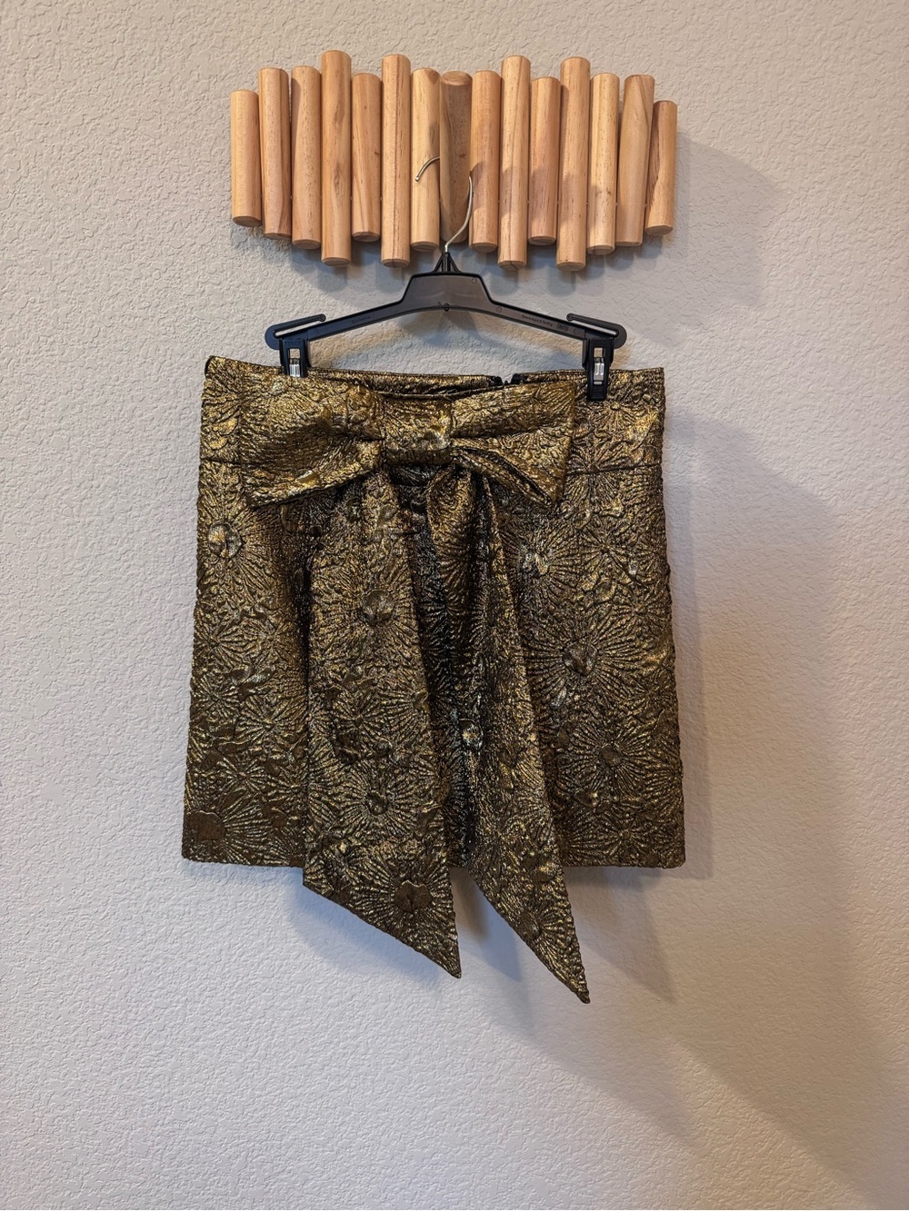 NWT Gold Metallic Floral Jacquard Mini Skirt with Statement Bow | Party Holiday - Picture 2 of 12